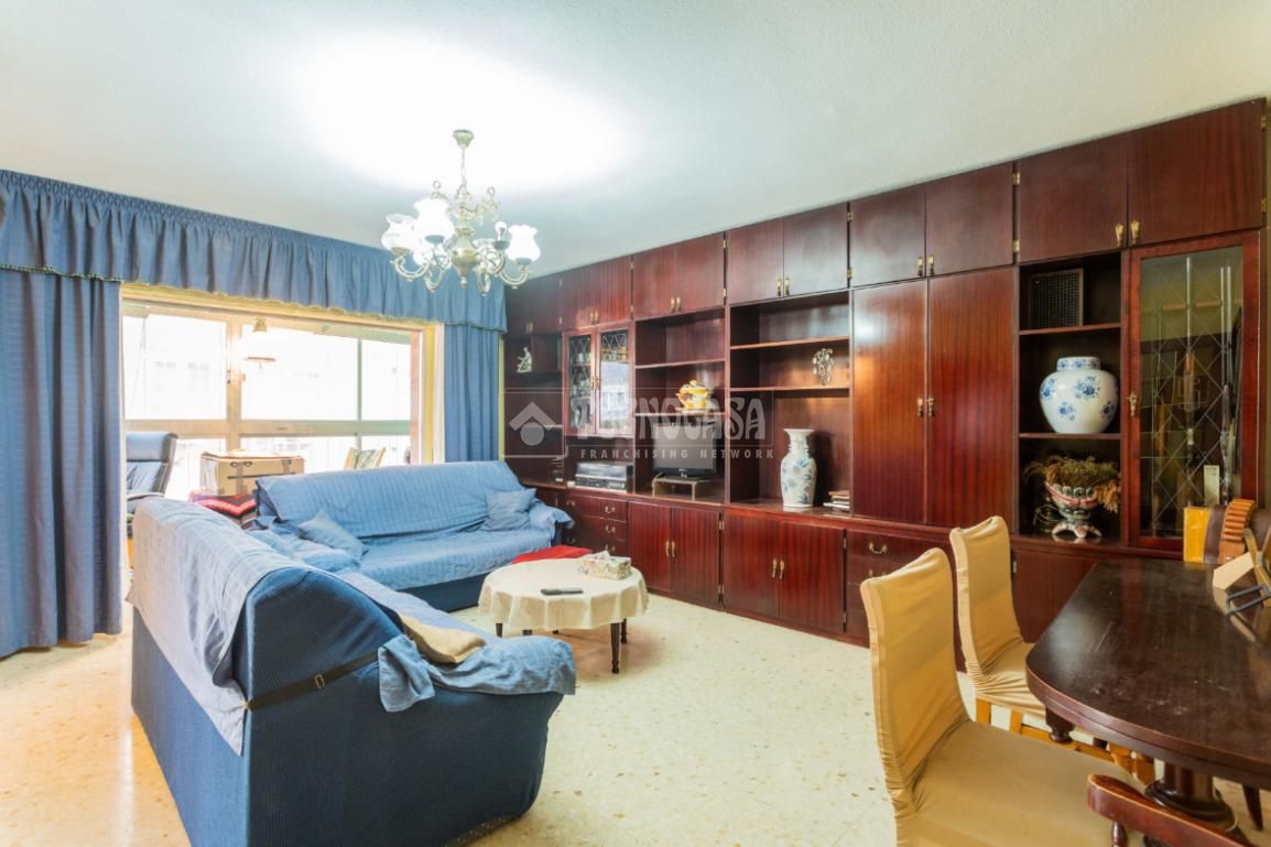 Sala d'estar de Pis en venda en  Almería Capital amb Terrassa