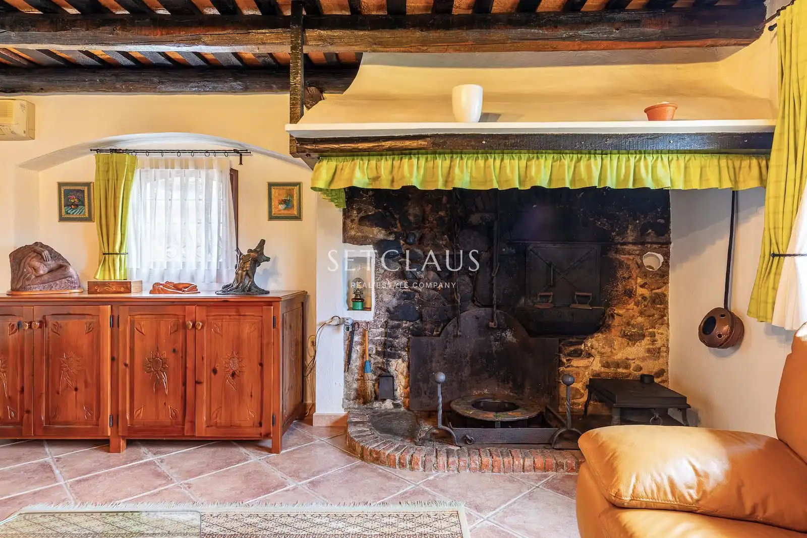 Sala d'estar de Finca rústica en venda en Sant Feliu de Buixalleu amb Aire condicionat, Calefacció i Terrassa