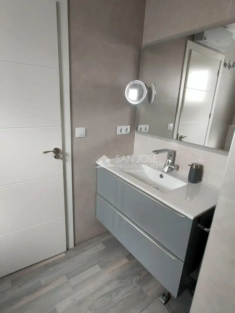 Bany de Casa o xalet en venda en Aspe amb Jardí privat, Terrassa i Traster