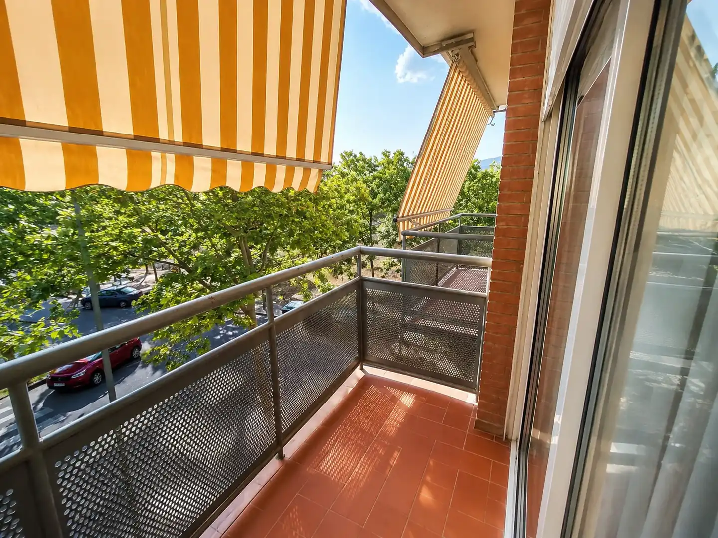 Balcony of Flat for sale in Sabadell  with Air Conditioner, Heating and Parquet flooring