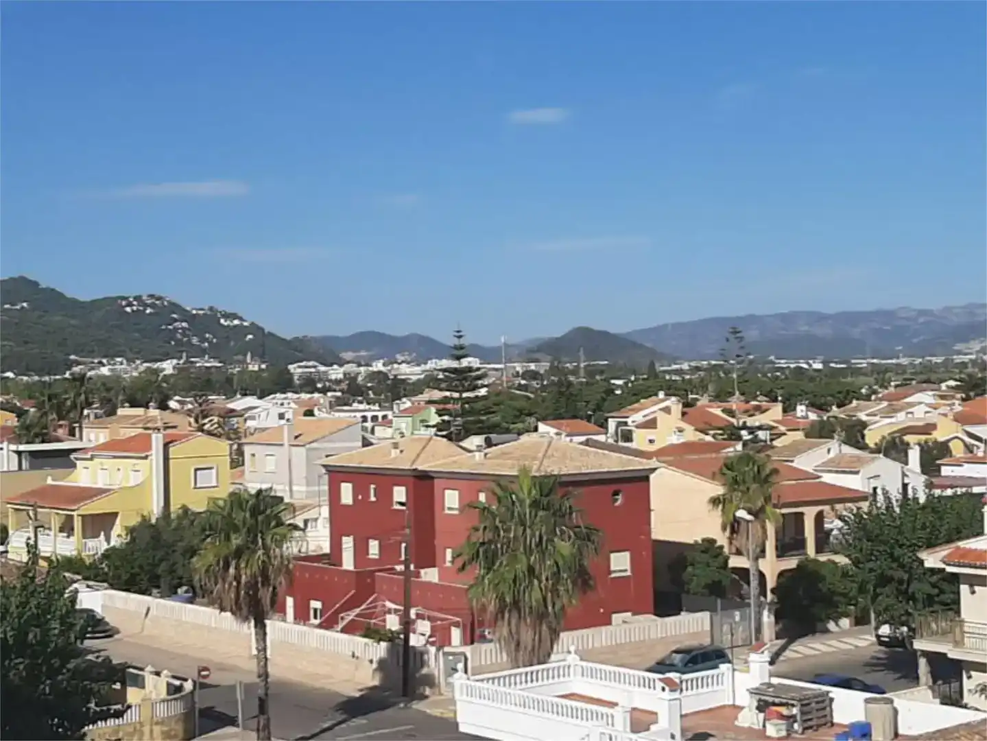 Exterior view of Flat for sale in Oliva  with Balcony