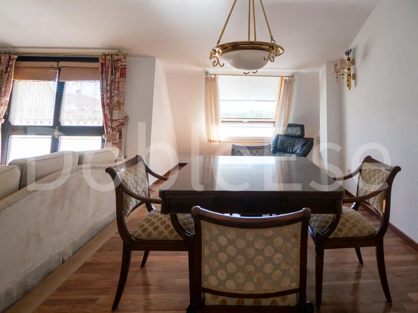 Comedor de Ático de alquiler en Gijón  con Calefacción, Jardín privado y Parquet