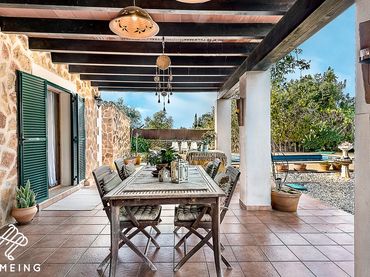 Country house with pool for sale in Algaida