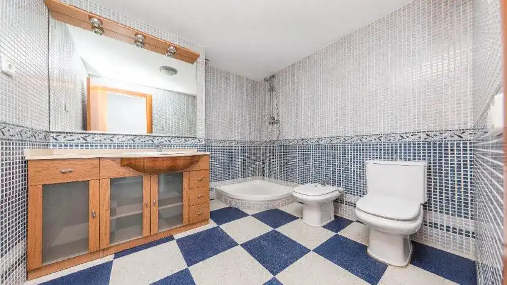 Baño de Piso en venta en Badalona