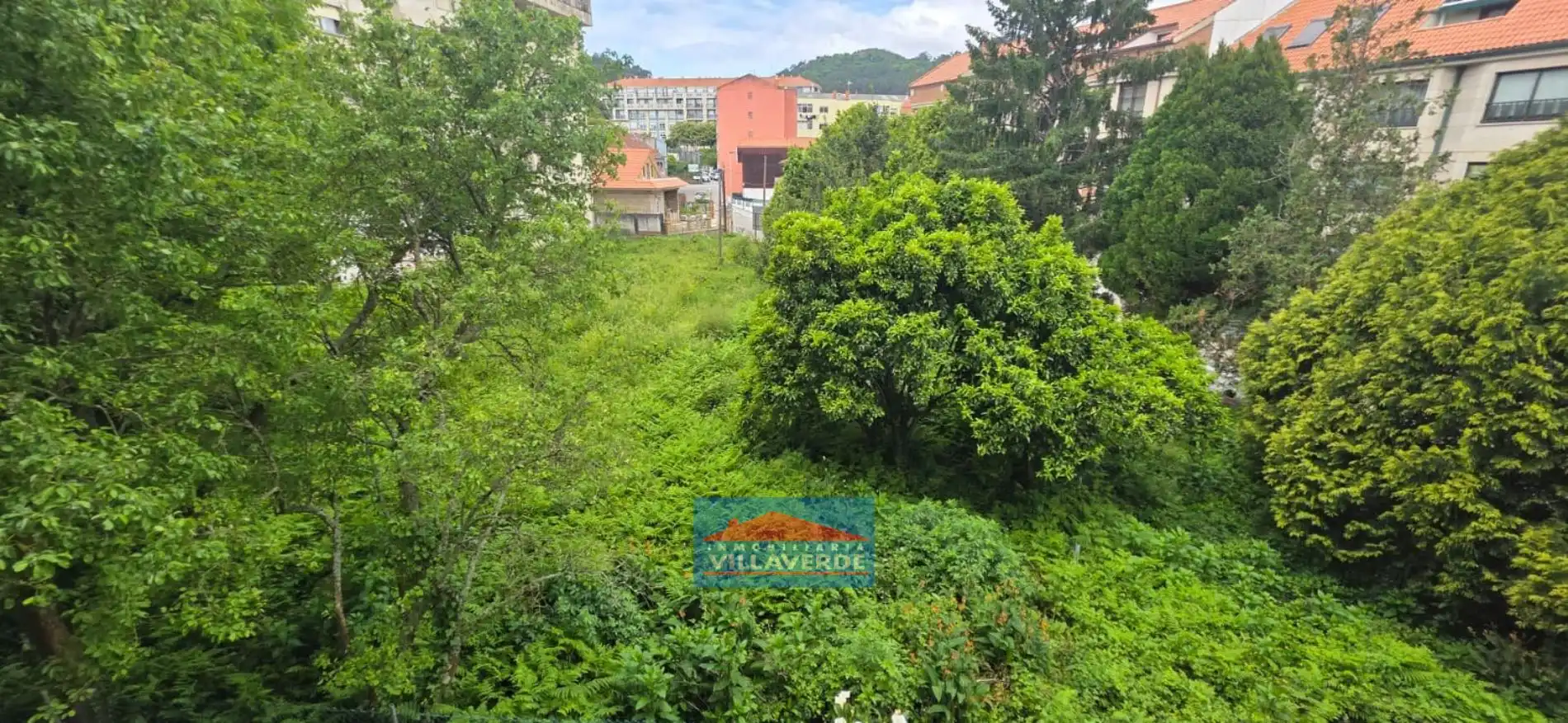 Piso en venta en Cangas  con Calefacción, Trastero y Amueblado