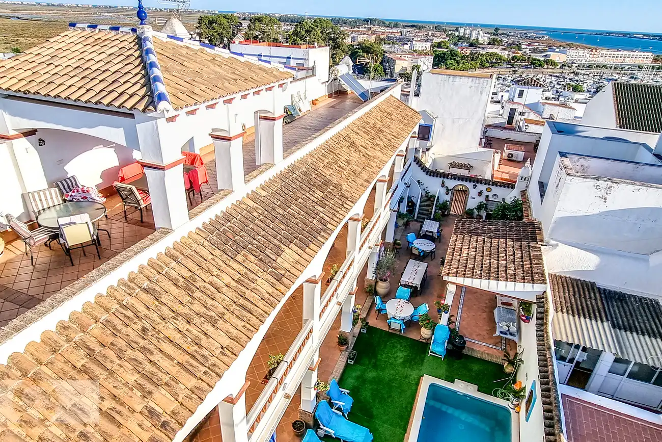Außenansicht von Gebäude zum Verkauf in Ayamonte