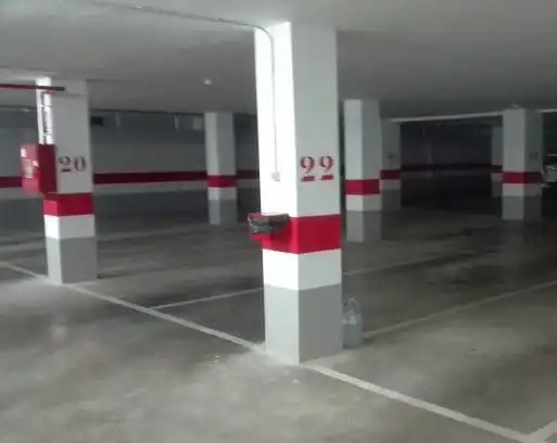 Aparcament amb ascensor en venda a c/ de las losas, imagen 3
