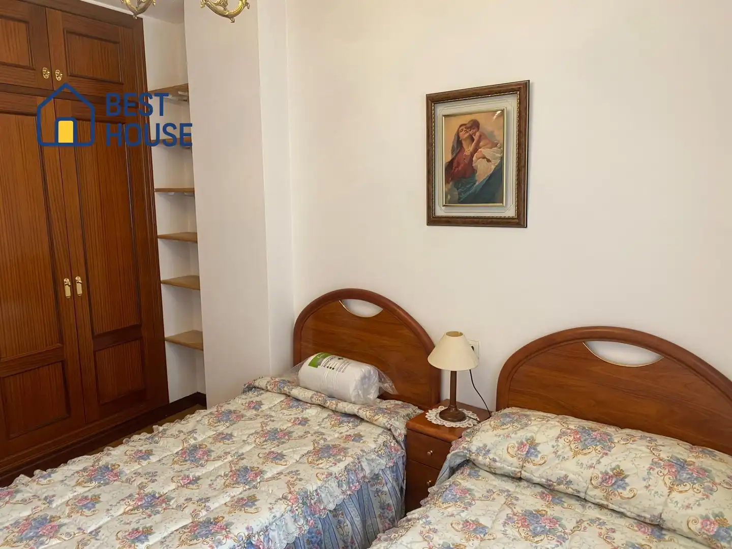 Schlafzimmer von Wohnungen zur Miete in León Capital  mit Heizung, Terrasse und Abstellraum