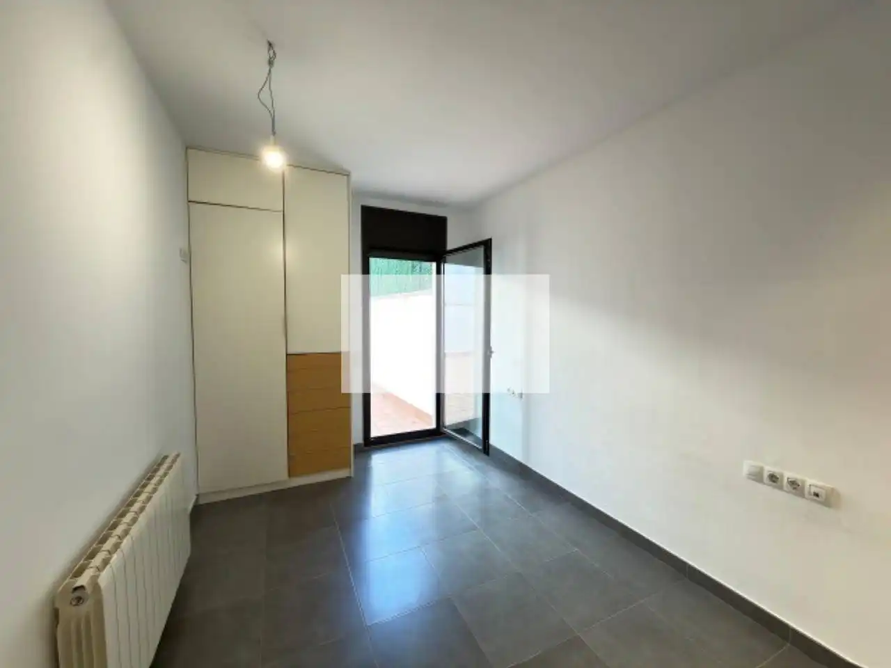 Habitación de Piso en venta en Sabadell con Aire acondicionado, Calefacción y Jardín privado