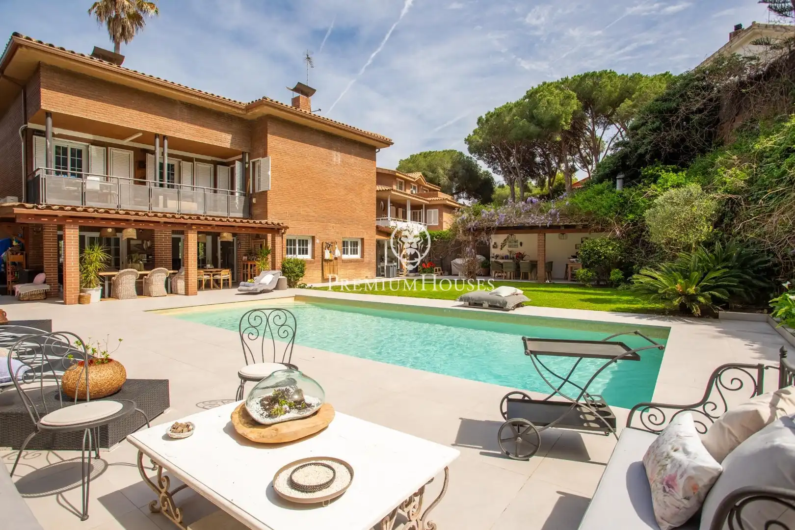 Casa amb terrassa en venda a Centre