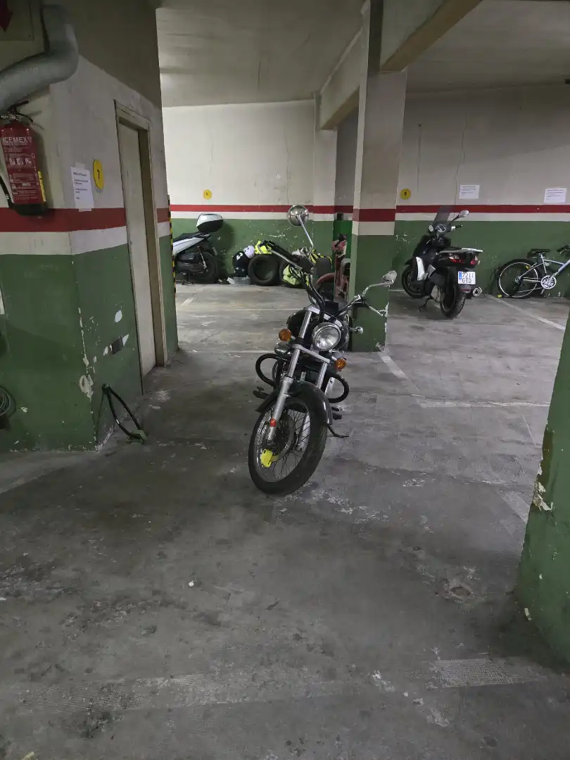 Parkplatz von Garage zum Verkauf in Badalona