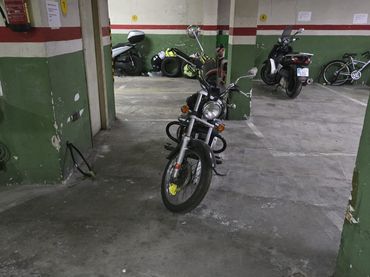 Einzelparkplatz zum Verkauf in Carrer Pirineus 22