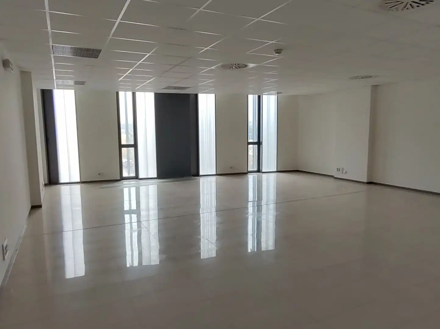 Oficina con ascensor en venta en Aranguren, imagen 5