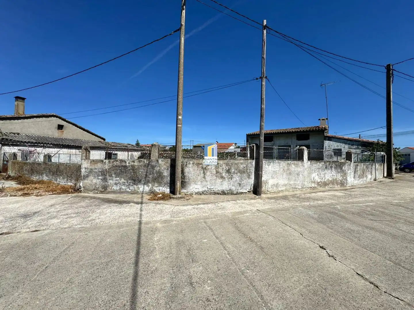 Vista exterior de Casa o xalet en venda en Muga de Sayago amb Jardí privat