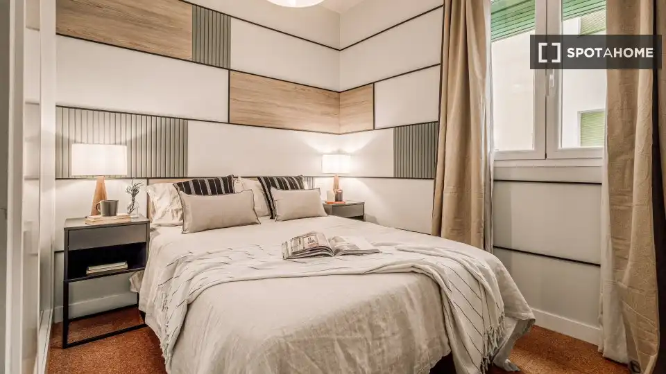 Bedroom of Apartments for share in Madrid  with Air Conditioner, Terrace and Furnished