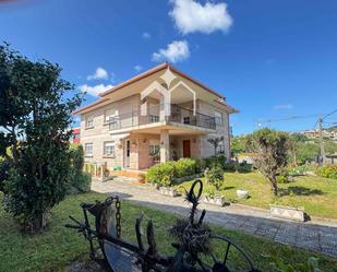 Exterior view of House or chalet for sale in Cangas   with Terrace, Storage room and Swimming Pool