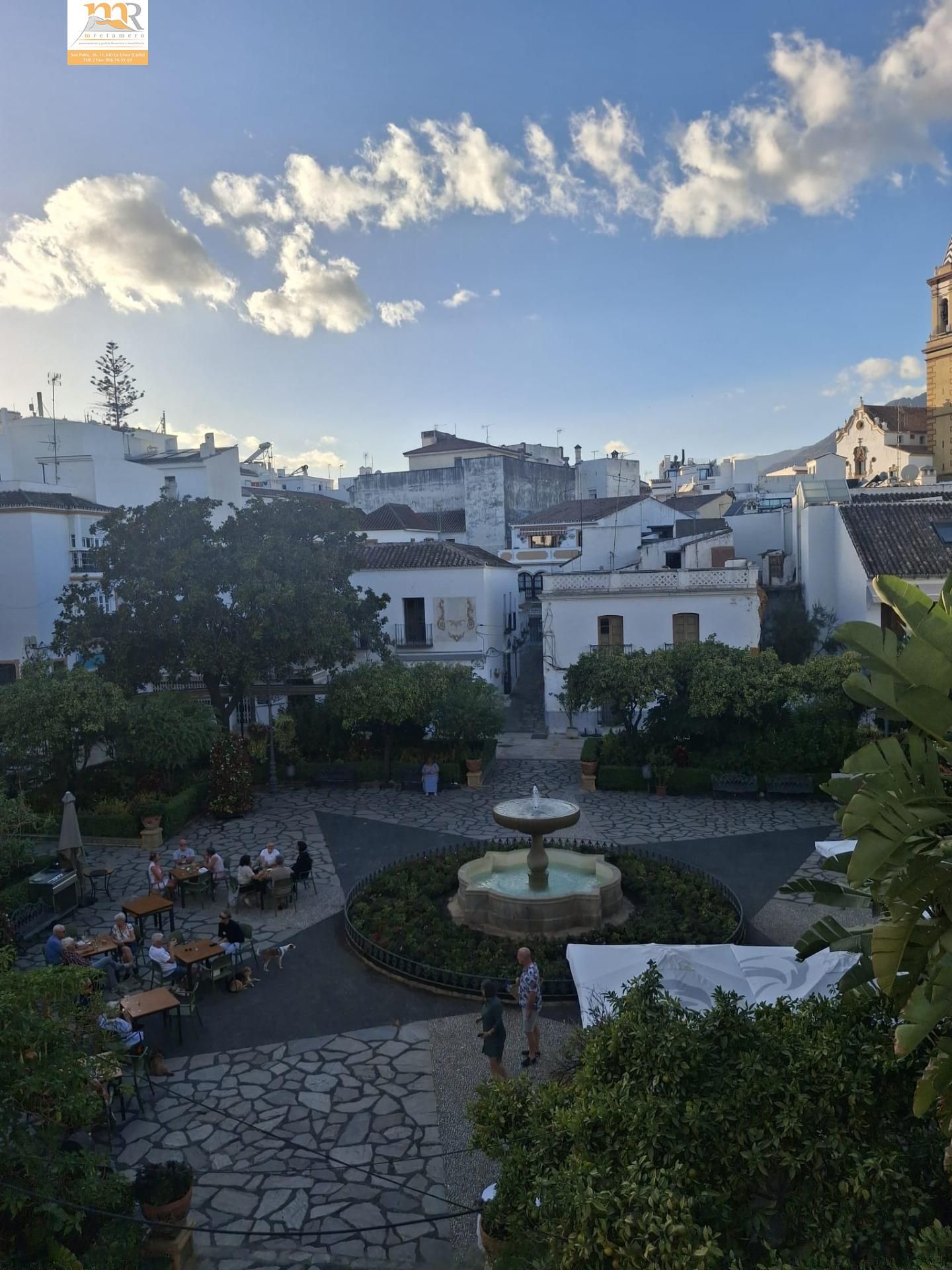 Vista exterior de Piso de alquiler en Estepona con Jardín privado y Balcón