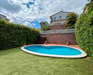 Swimming pool of House or chalet for sale in Sant Esteve Sesrovires  with Air Conditioner, Heating and Private garden