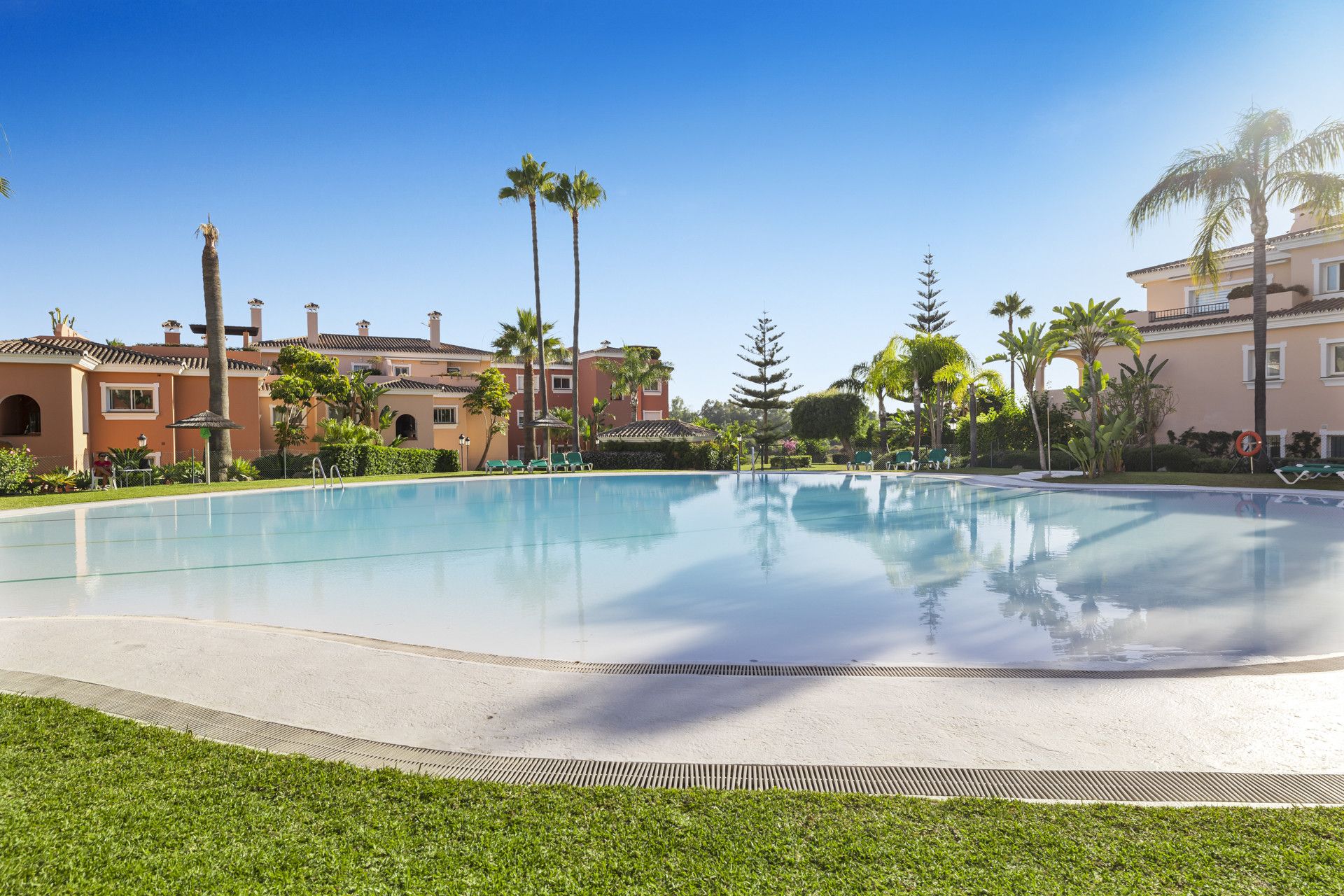 Piscina de Àtic en venda en Estepona amb Aire condicionat, Terrassa i Piscina