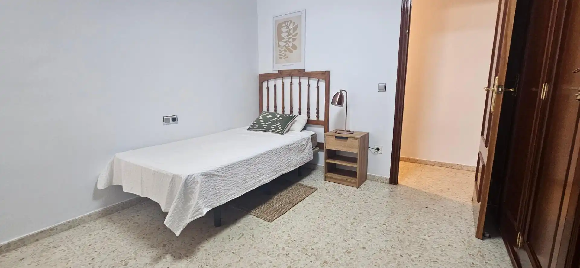 Schlafzimmer von Wohnung zur Miete in Dos Hermanas mit Klimaanlage, Terrasse und Möbliert