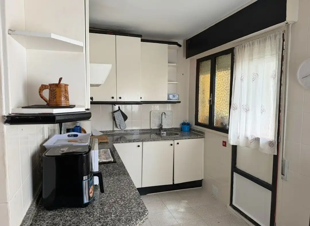 Cocina de Piso en venta en Siero con Calefacción, Terraza y Trastero