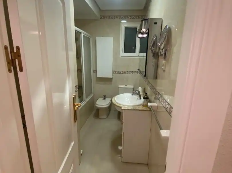 Flat with lift for sale in Avenida de la Libertad 8, imagen 12