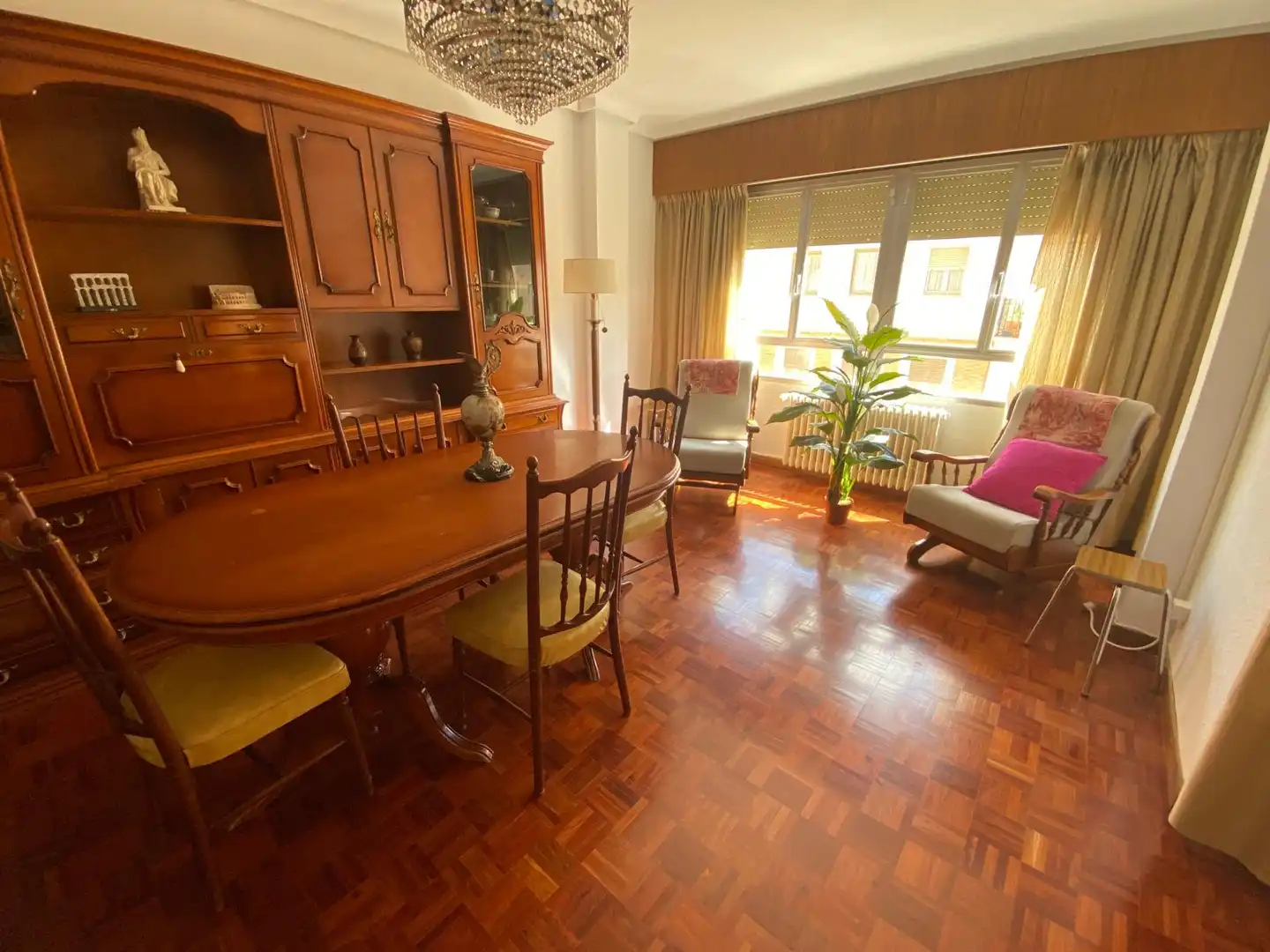 Sala de estar de Piso de alquiler en  Albacete Capital con Aire acondicionado, Calefacción y Parquet