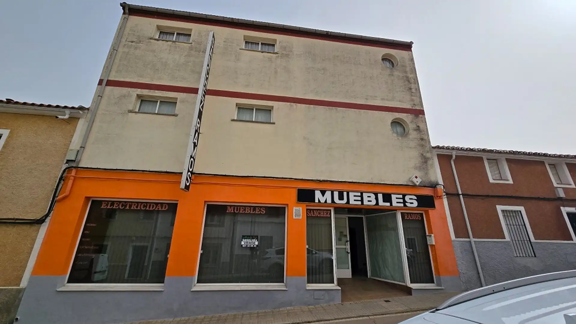 Exterior view of Building for sale in Aliseda  with Alarm