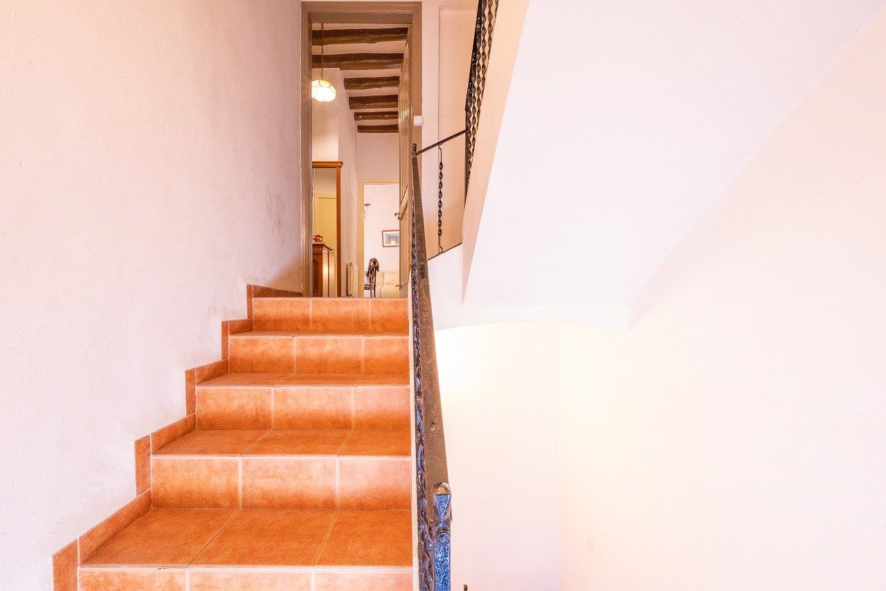 Country house for sale in La Vall d'en Bas  with Heating, Terrace and Storage room