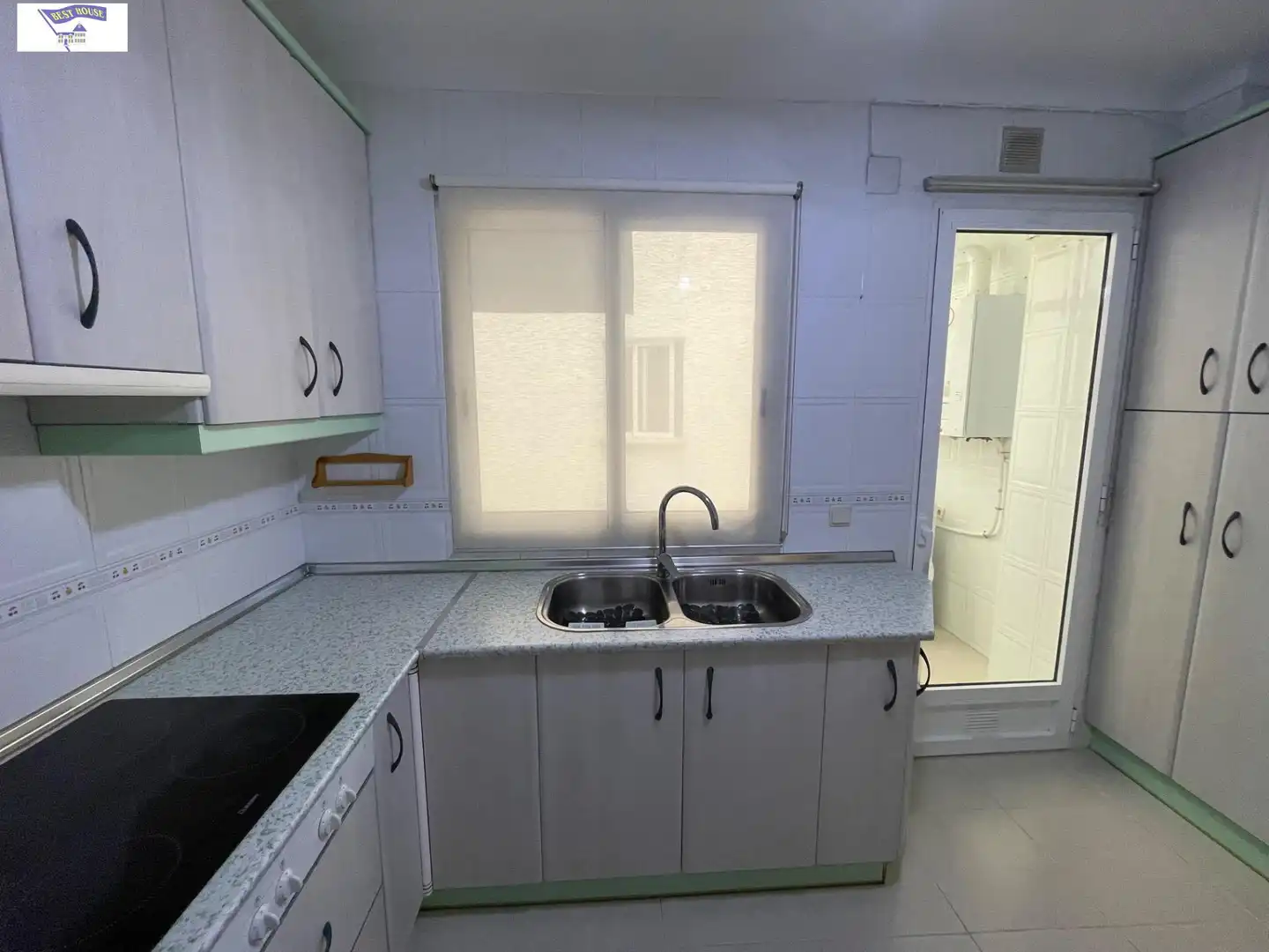 Cocina de Apartamento de alquiler en Albacete con Calefacción, Amueblado y Balcón
