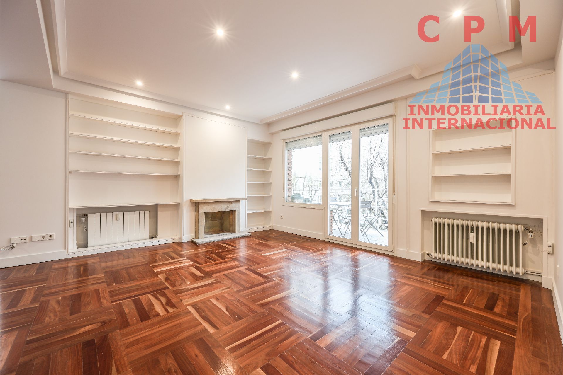 Sala d'estar de Pis de lloguer en  Madrid Capital amb Aire condicionat, Calefacció i Parquet