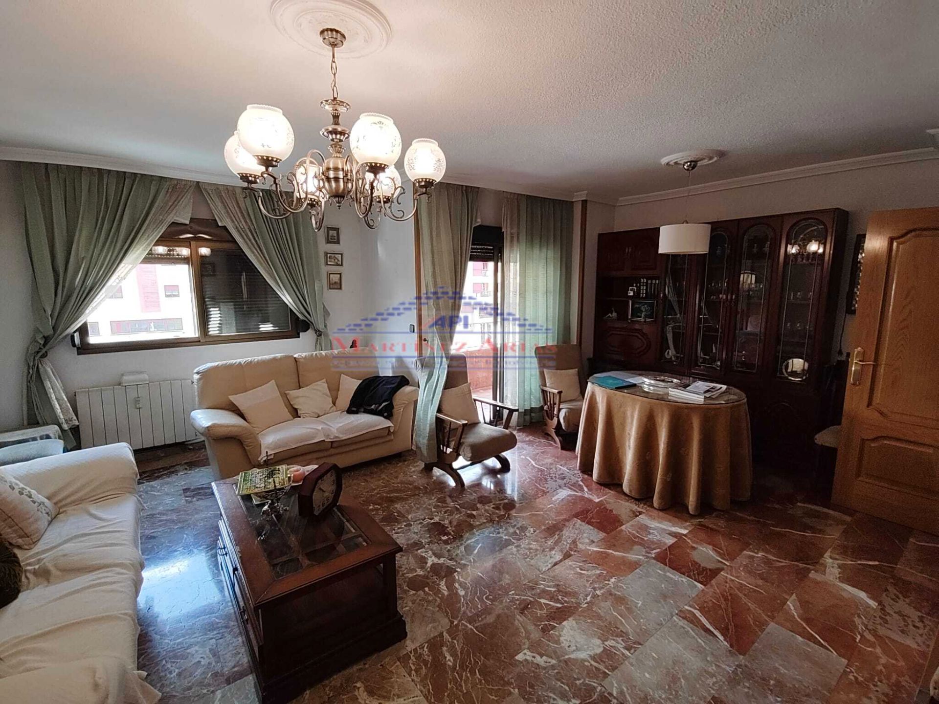 Sala de estar de Piso en venta en  Jaén Capital con Calefacción y Balcón