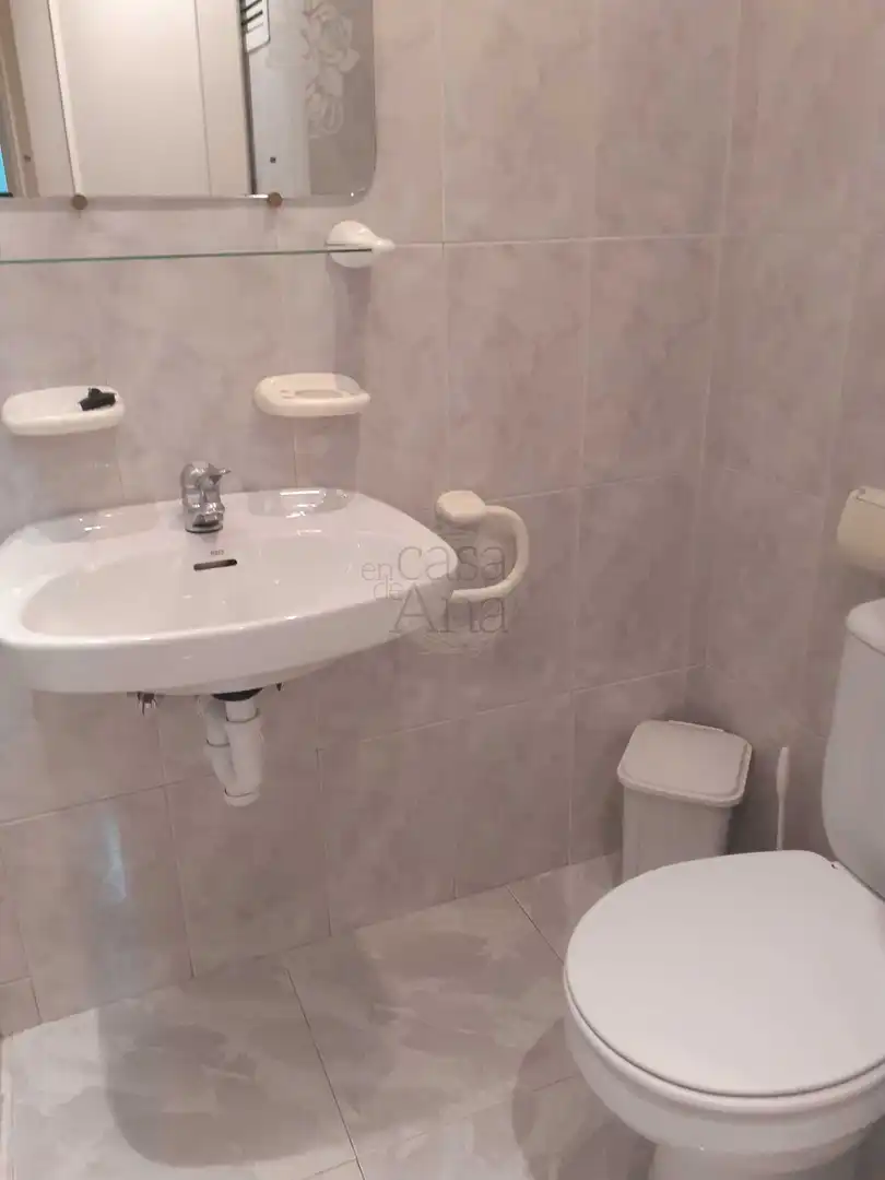 Baño de Piso de alquiler en Bilbao  con Calefacción