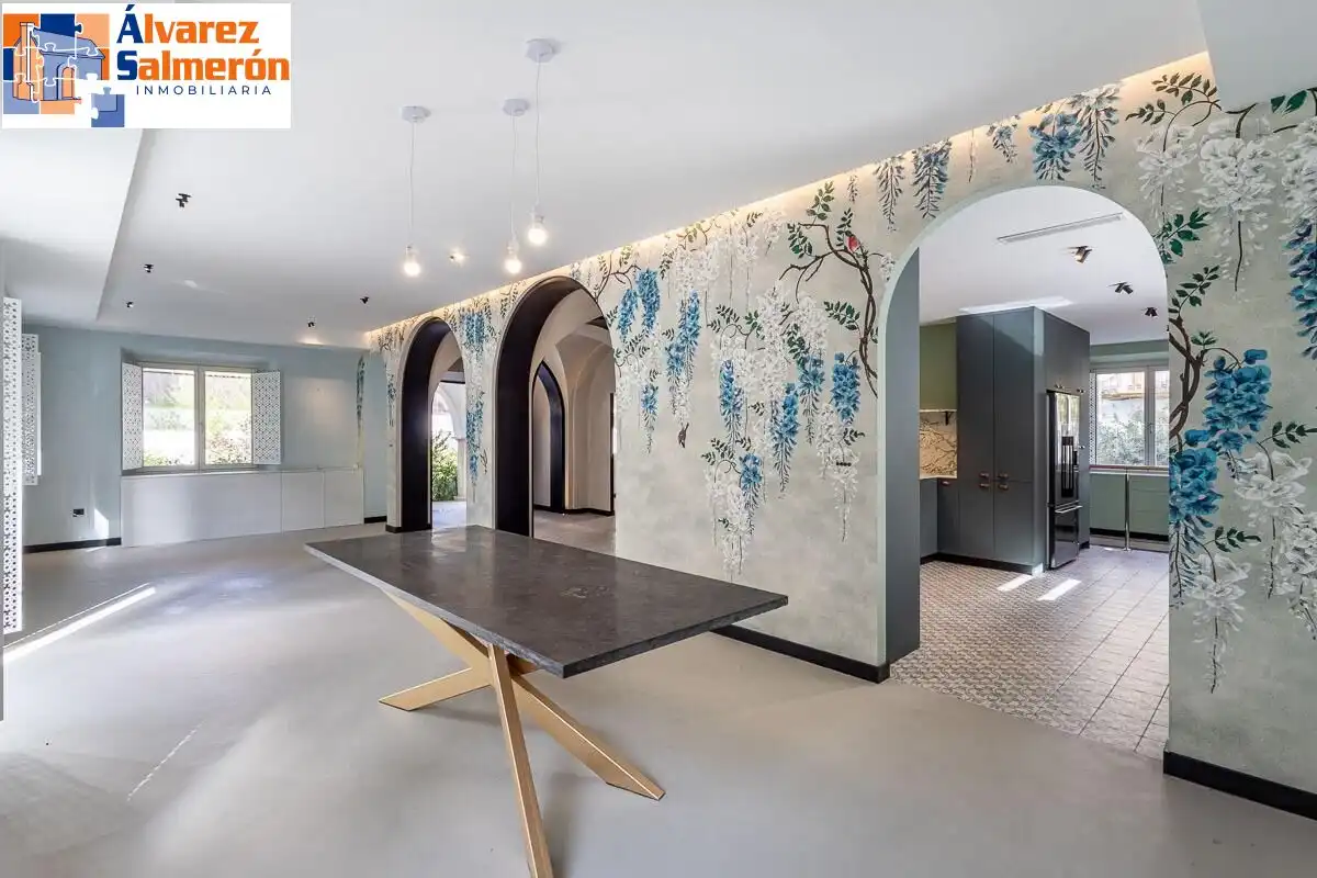 Comedor de Casa o chalet en venta en  Granada Capital con Aire acondicionado, Jardín privado y Terraza
