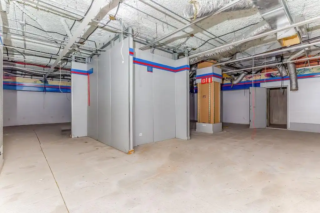 Gewerbefläche zur Miete in Casc Urbà, imagen 8