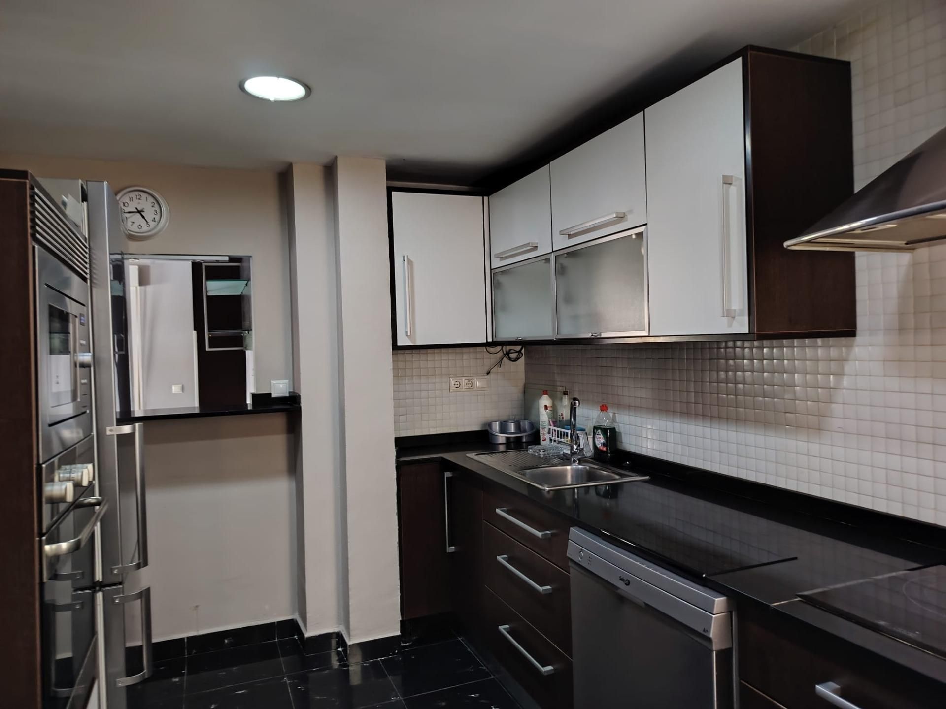 Cuina de Apartament en venda en Elche / Elx amb Aire condicionat, Calefacció i Balcó