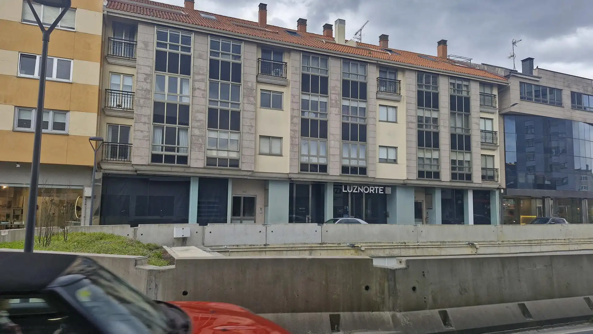 Gewerbefläche zur Miete in Avenida das Mariñas 308