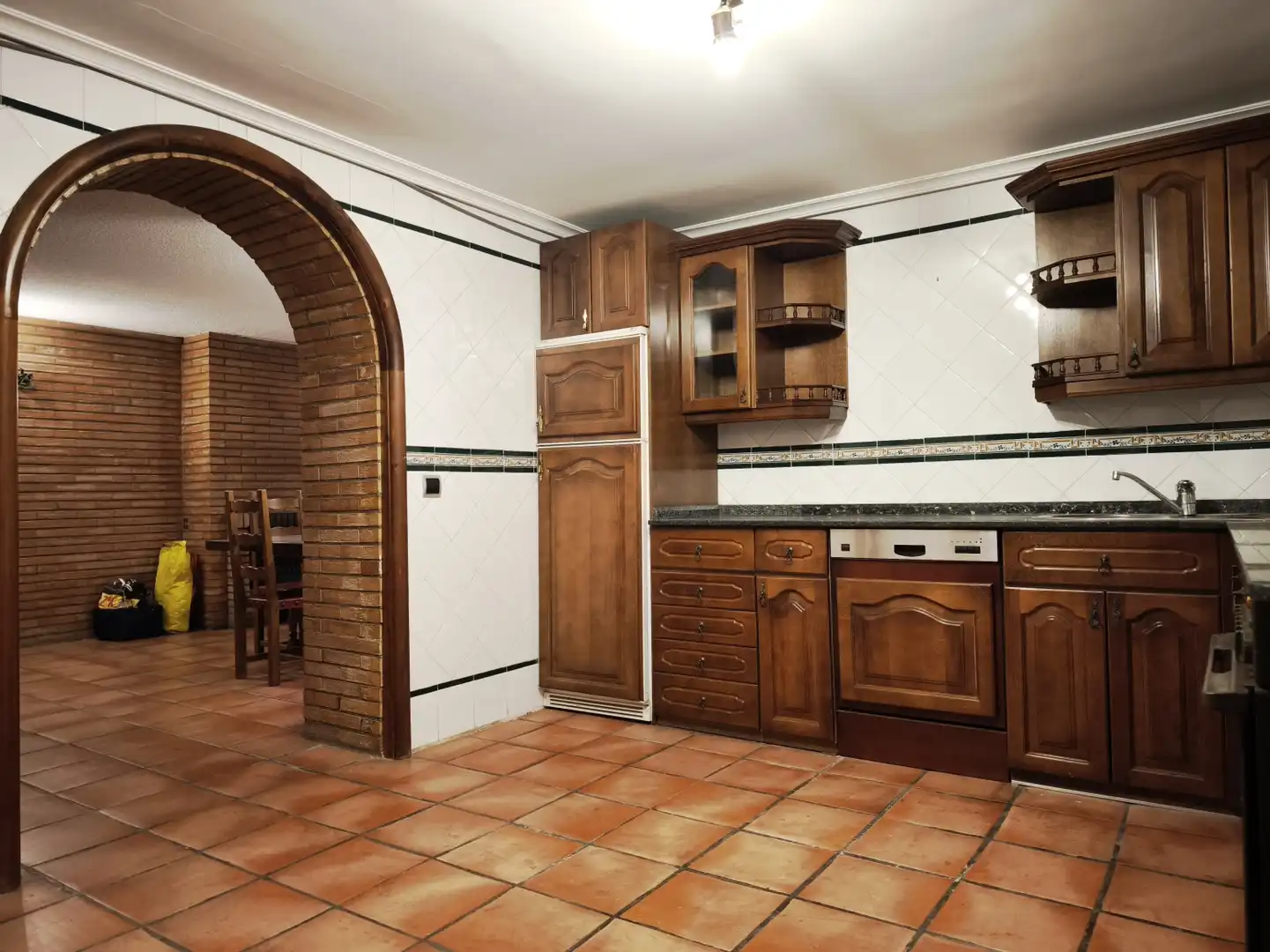 Cuina de Casa o xalet en venda en  Logroño amb Calefacció, Parquet i Terrassa