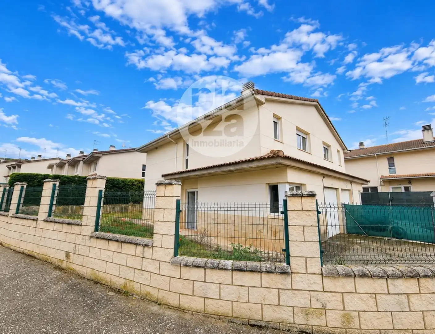 Vista exterior de Casa o chalet en venta en Arcos con Calefacción, Jardín privado y Terraza