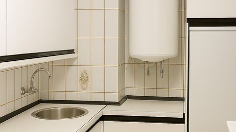 Foto 3 de Piso en venta en Castilla, 81, Castilla - Hermida, Santander