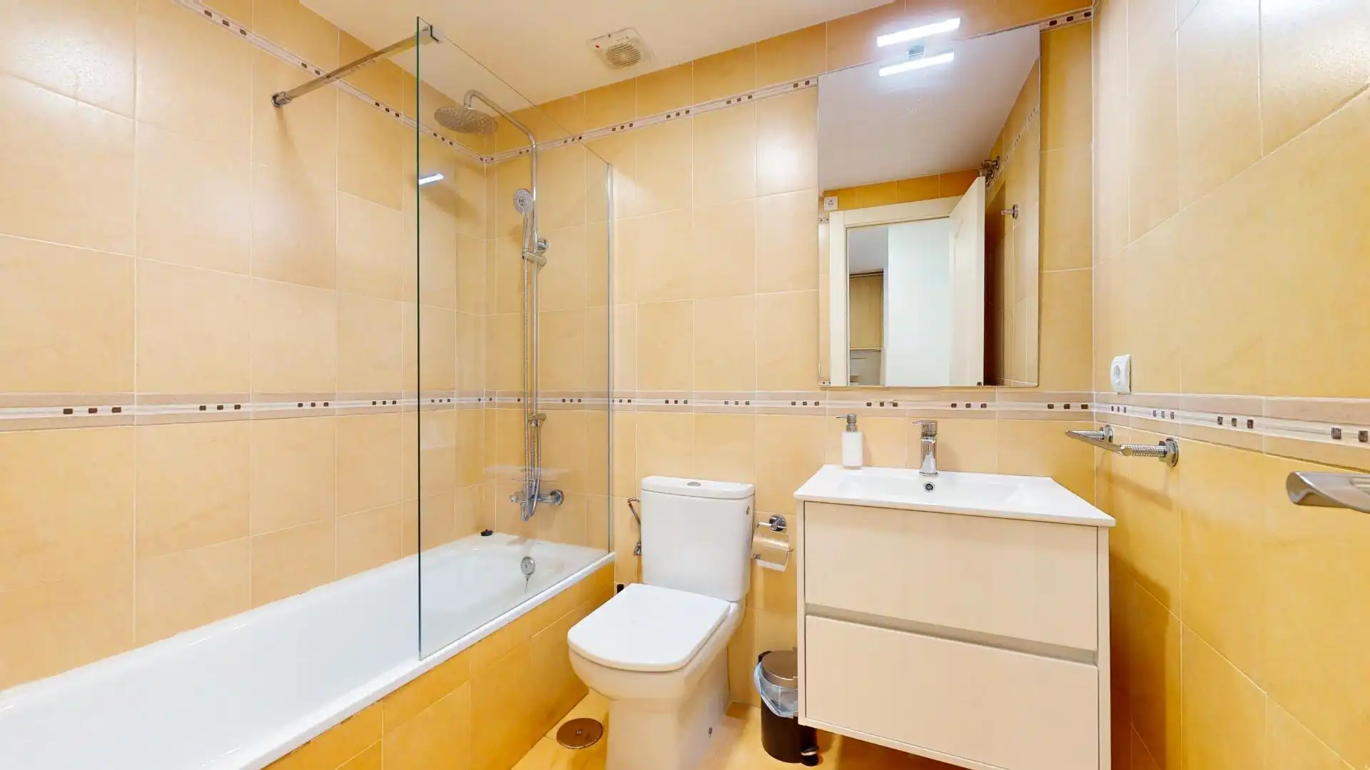 Baño de Ático en venta en Mojácar con Aire acondicionado, Calefacción y Jardín privado