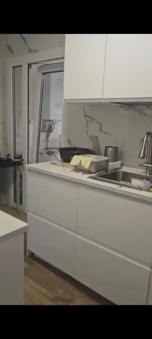 Cuina de Apartament per a compartir en Collado Villalba amb Moblat, Microones i Balcó