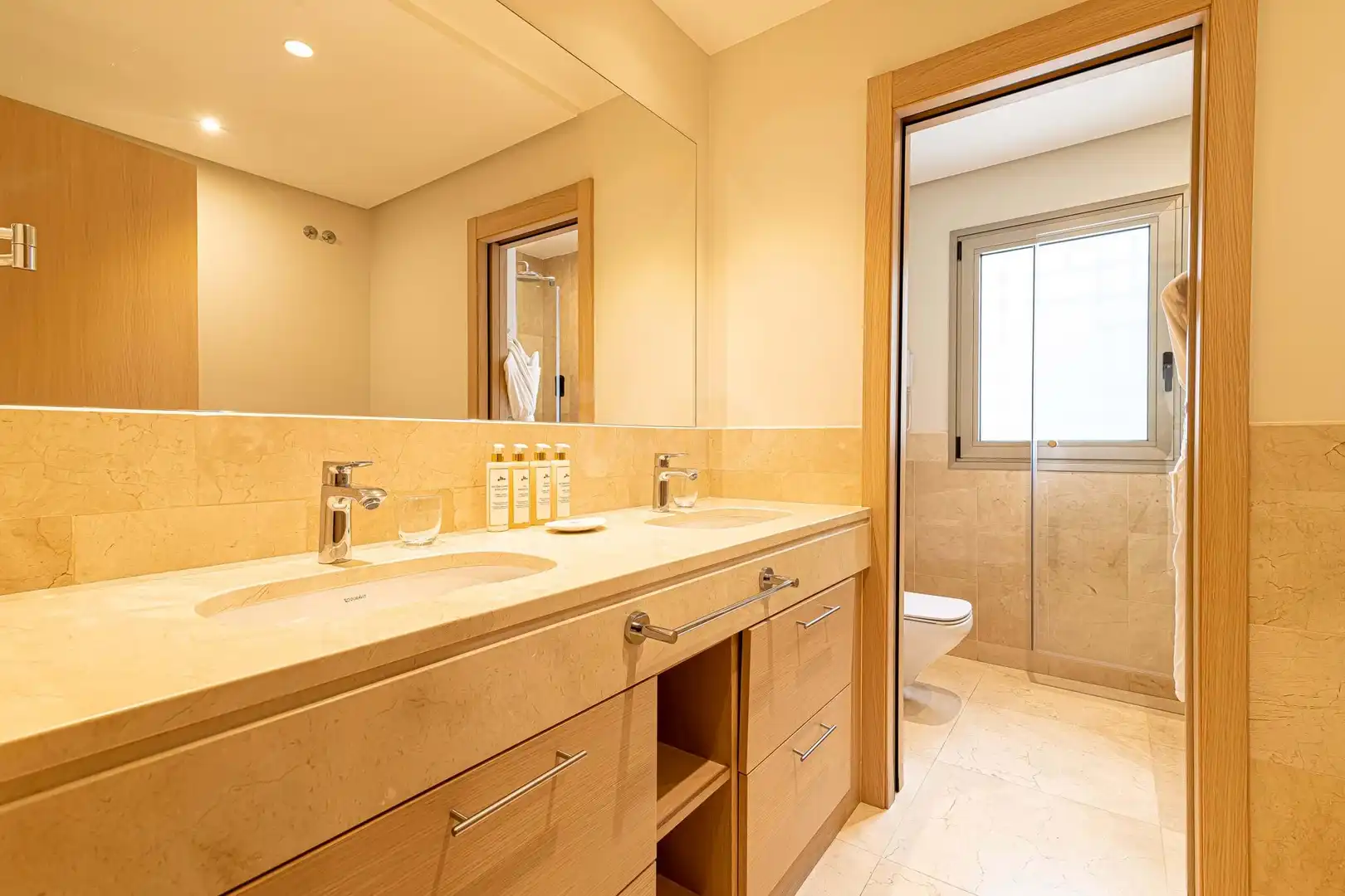 Bathroom of Flat for sale in Guía de Isora  with Air Conditioner, Heating and Terrace