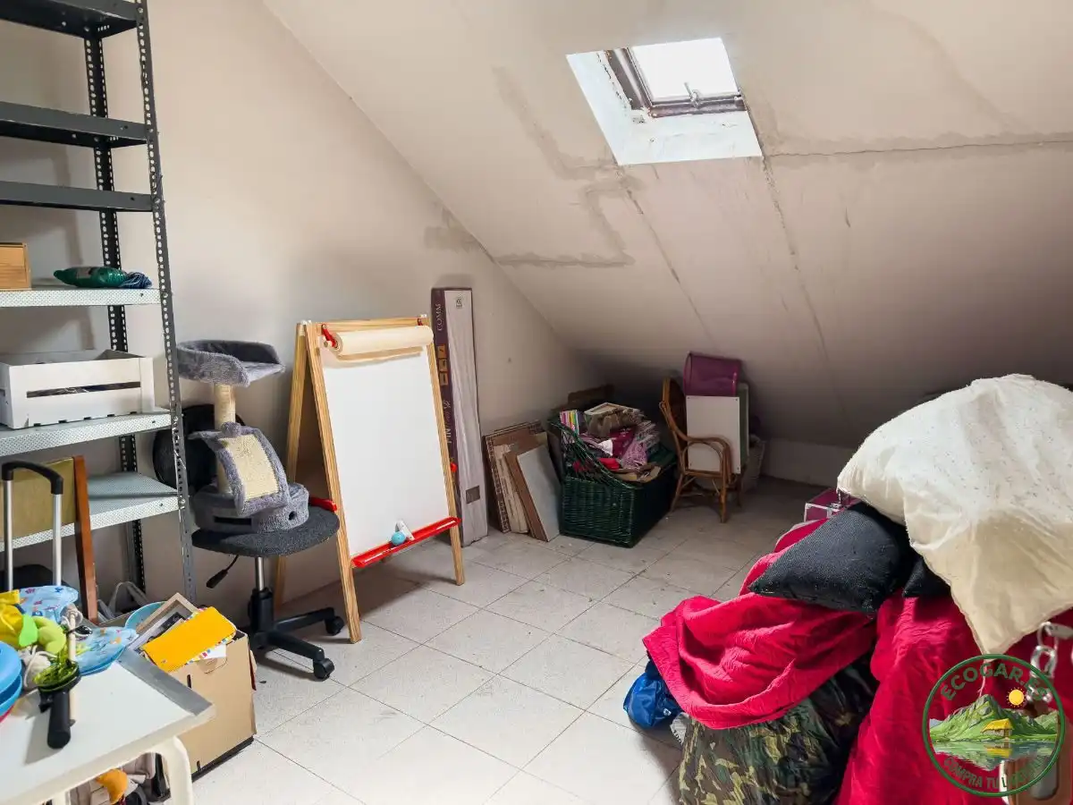 Piso en venta en Toral de los Vados con Calefacción, Terraza y Trastero