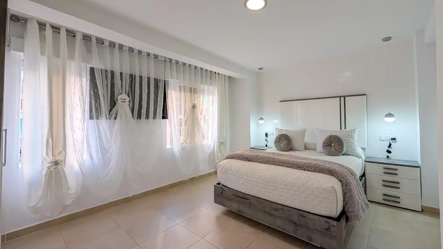 Bedroom of Flat for sale in Santa Pola  with Air Conditioner