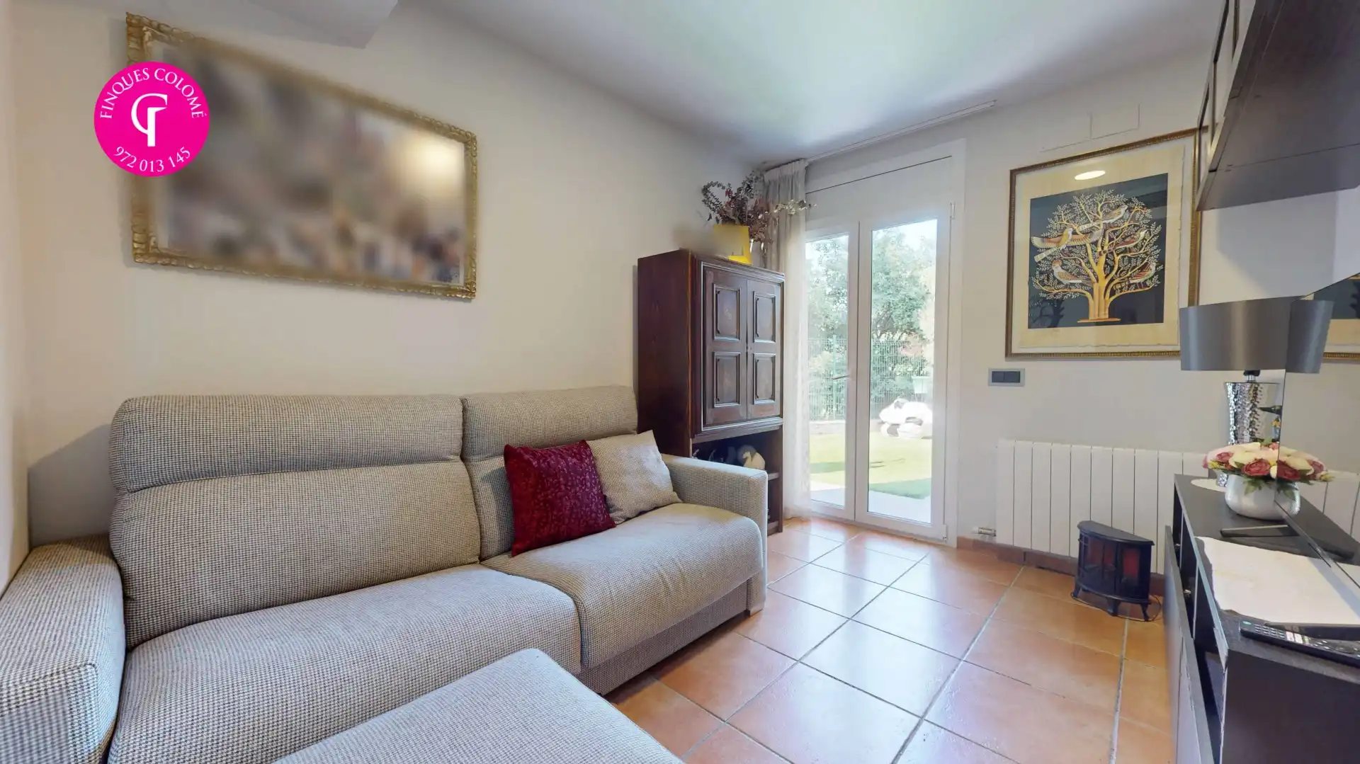 Garden of Houses for sale in Quart  with Air Conditioner, Heating and Terrace