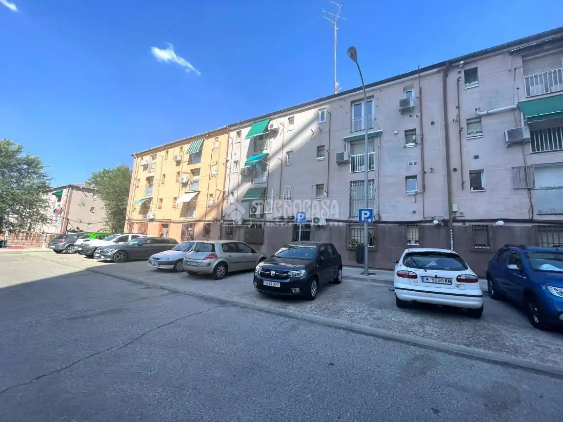 Parking de Piso en venta en Madrid con Calefacción