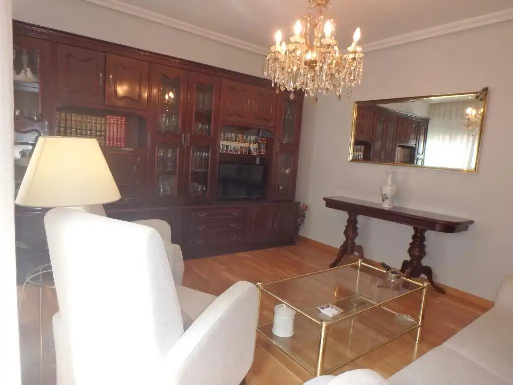 Wohnzimmer von Wohnung zum Verkauf in  Pamplona / Iruña mit Heizung und Terrasse