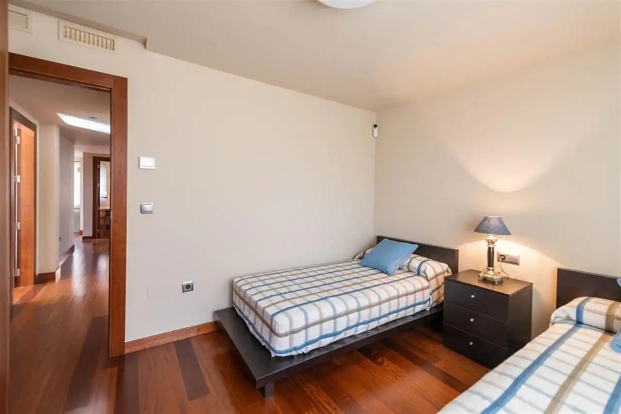 Dormitori de Casa o xalet en venda en Águilas amb Aire condicionat, Jardí privat i Piscina
