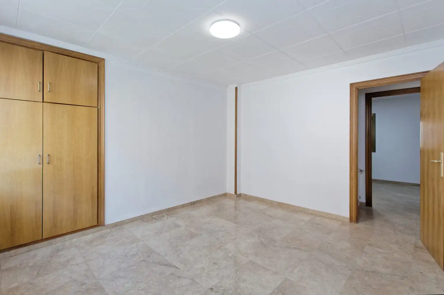 Casa adosada en venta en Terrassa con Terraza, Horno y Lavadora